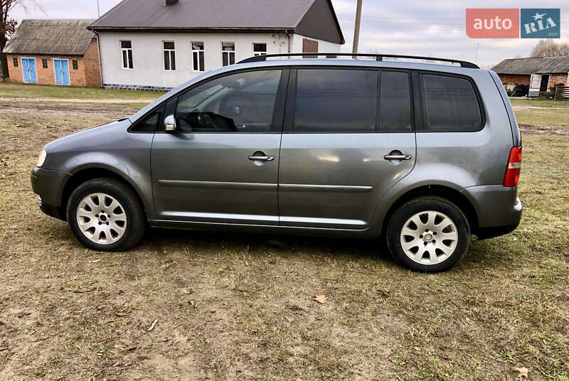 Минивэн Volkswagen Touran 2004 в Ковеле