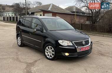 Минивэн Volkswagen Touran 2009 в Коростене