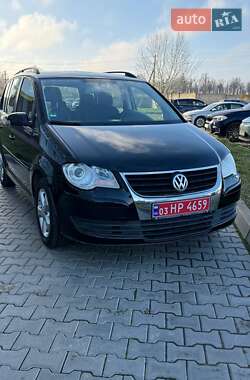 Минивэн Volkswagen Touran 2007 в Полтаве