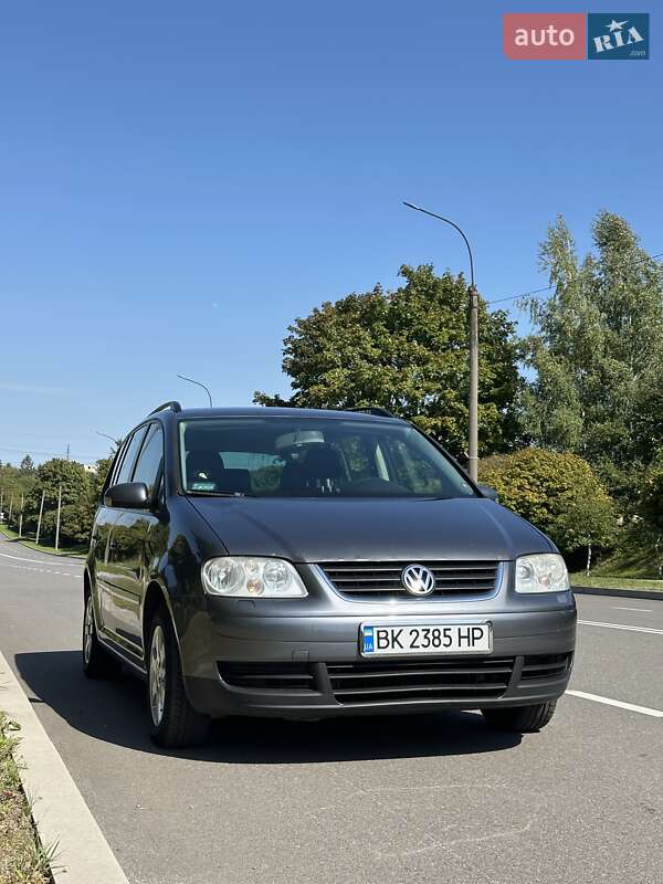 Volkswagen Touran 2006