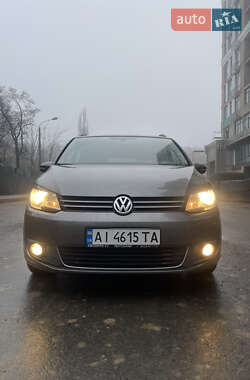 Минивэн Volkswagen Touran 2011 в Киеве