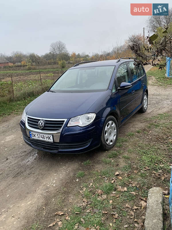 Минивэн Volkswagen Touran 2010 в Немирове фото Минивэн Volkswagen Touran 2010 в Немирове