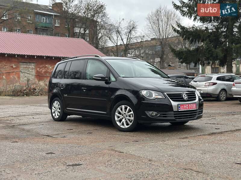 Volkswagen Touran 2010 Volkswagen Touran 2010