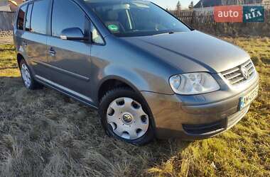 Минивэн Volkswagen Touran 2005 в Житомире