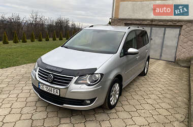 Минивэн Volkswagen Touran 2010 в Черновцах