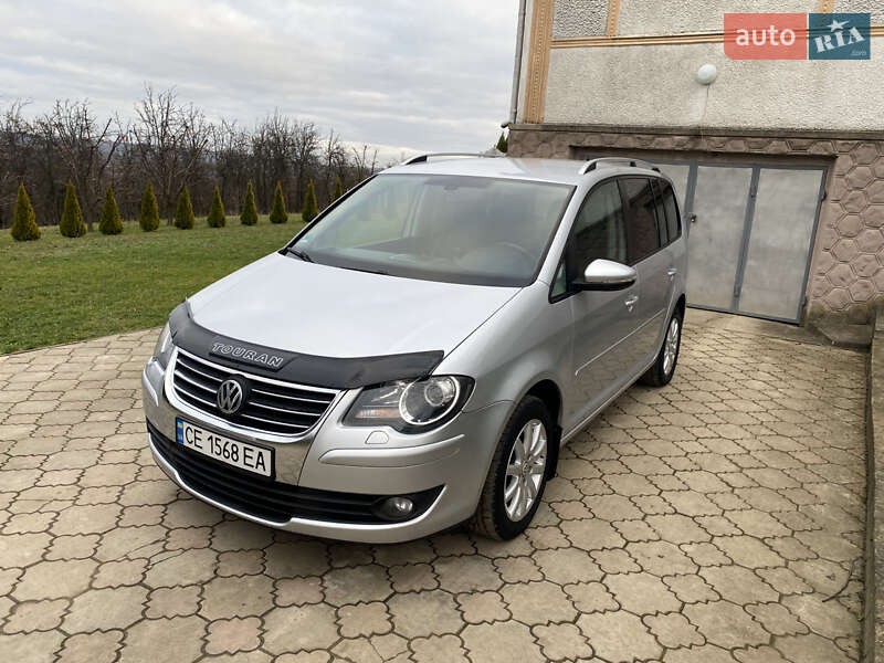 Volkswagen Touran 2010 Volkswagen Touran 2010
