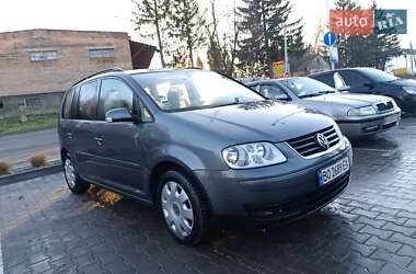 Минивэн Volkswagen Touran 2006 в Виньковцах