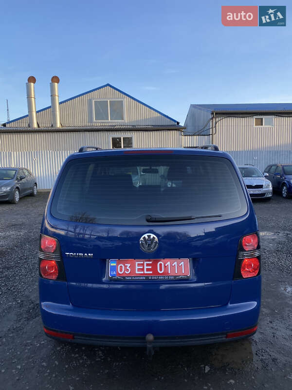 Минивэн Volkswagen Touran 2006 в Луцке