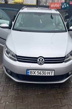 Минивэн Volkswagen Touran 2011 в Броварах