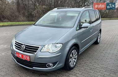 Мінівен Volkswagen Touran 2008 в Бродах