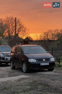 Минивэн Volkswagen Touran 2005 в Локачах