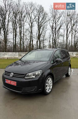 Минивэн Volkswagen Touran 2010 в Луцке