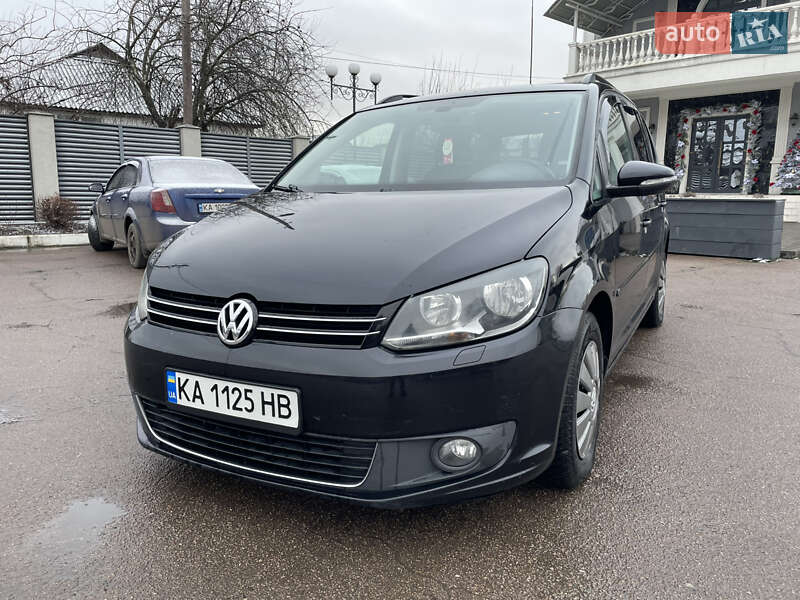 Volkswagen Touran 2011