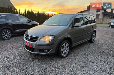 Мінівен Volkswagen Touran 2008 в Луцьку