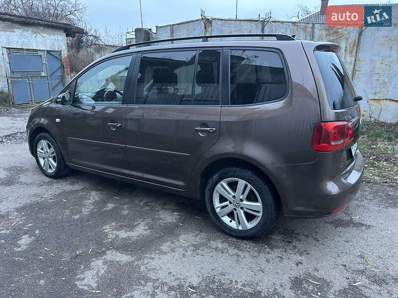 Мінівен Volkswagen Touran 2012 в Мукачевому