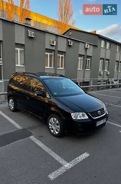 Минивэн Volkswagen Touran 2005 в Киеве