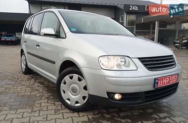 Минивэн Volkswagen Touran 2005 в Бучаче