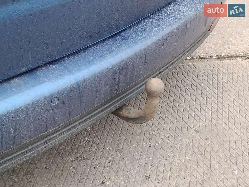 Минивэн Volkswagen Touran 2007 в Харькове