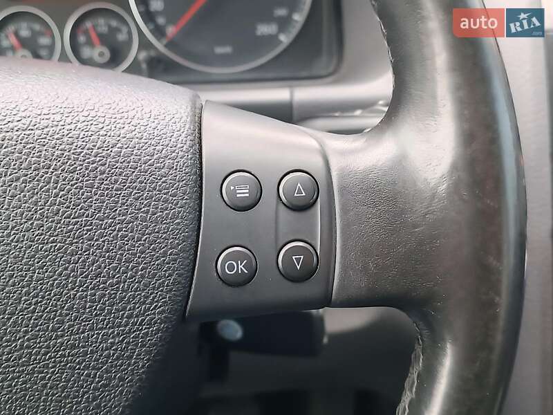 Минивэн Volkswagen Touran 2007 в Харькове