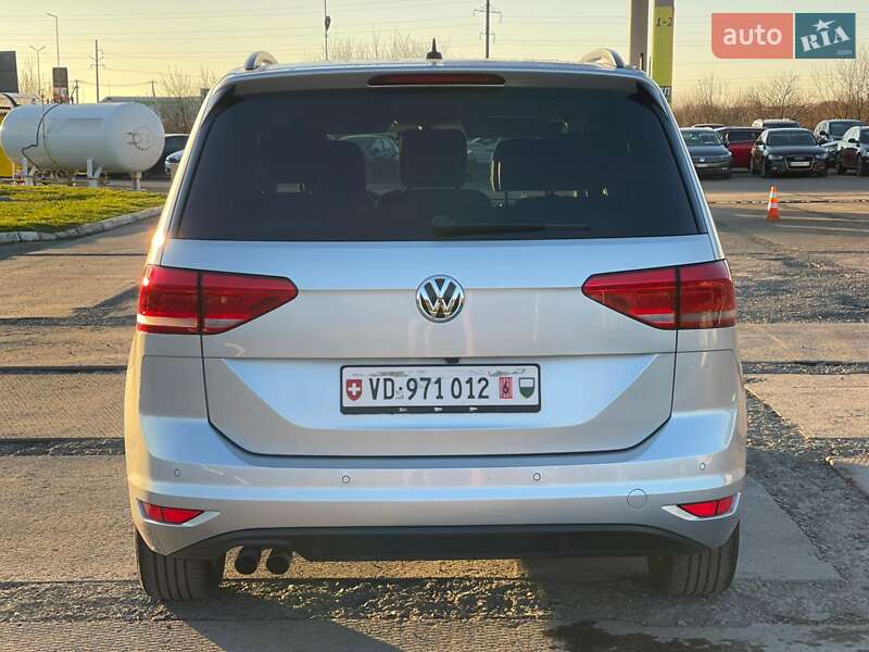 Микровэн Volkswagen Touran 2018 в Ужгороде