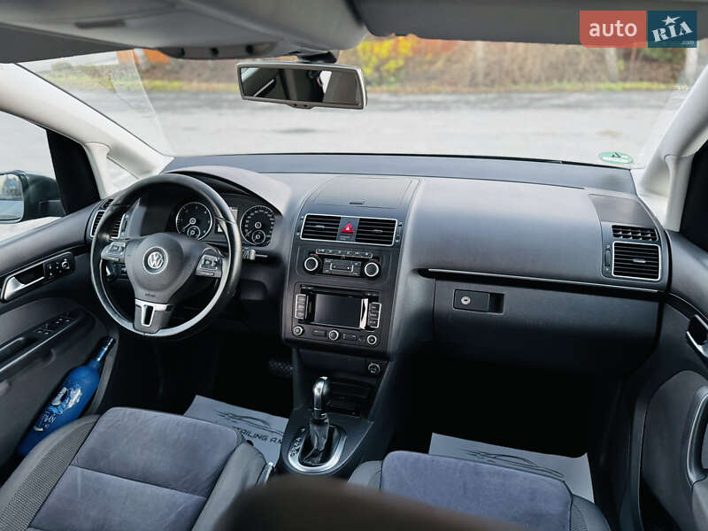 Мінівен Volkswagen Touran 2012 в Здолбуніві