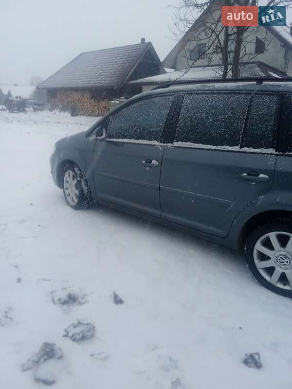 Минивэн Volkswagen Touran 2007 в Надворной фото 8 Минивэн Volkswagen Touran 2007 в Надворной