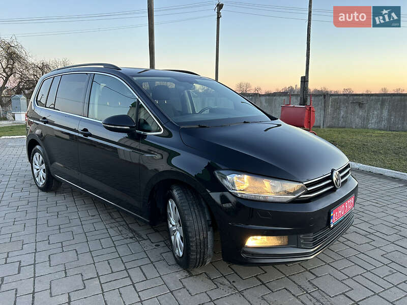 Микровэн Volkswagen Touran 2018 в Дунаевцах