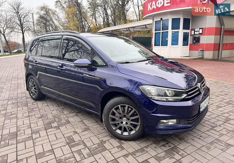 Мінівен Volkswagen Touran 2015 в Києві фото 8 Мінівен Volkswagen Touran 2015 в Києві