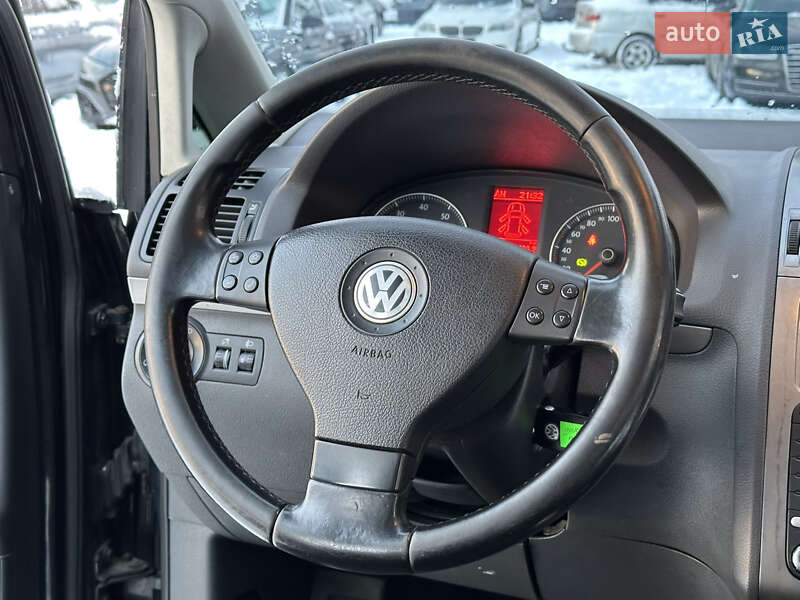Мінівен Volkswagen Touran 2007 в Харкові фото 21 Мінівен Volkswagen Touran 2007 в Харкові