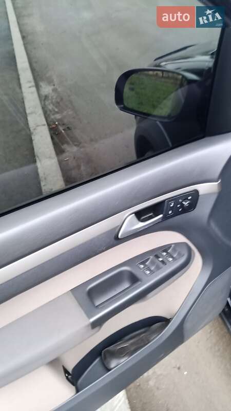 Мінівен Volkswagen Touran 2008 в Вознесенську