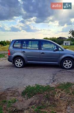 Мінівен Volkswagen Touran 2005 в Кропивницькому