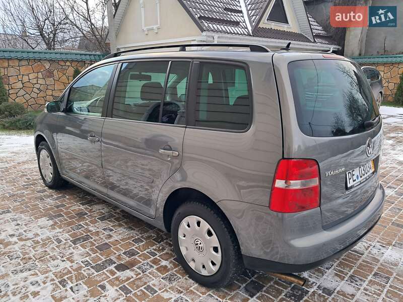 Минивэн Volkswagen Touran 2006 в Могилев-Подольске фото 25 Минивэн Volkswagen Touran 2006 в Могилев-Подольске