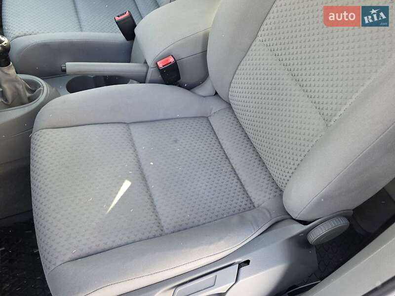 Минивэн Volkswagen Touran 2005 в Тернополе фото 23 Минивэн Volkswagen Touran 2005 в Тернополе