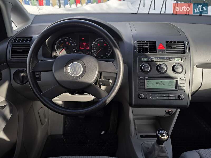 Минивэн Volkswagen Touran 2005 в Тернополе фото 30 Минивэн Volkswagen Touran 2005 в Тернополе