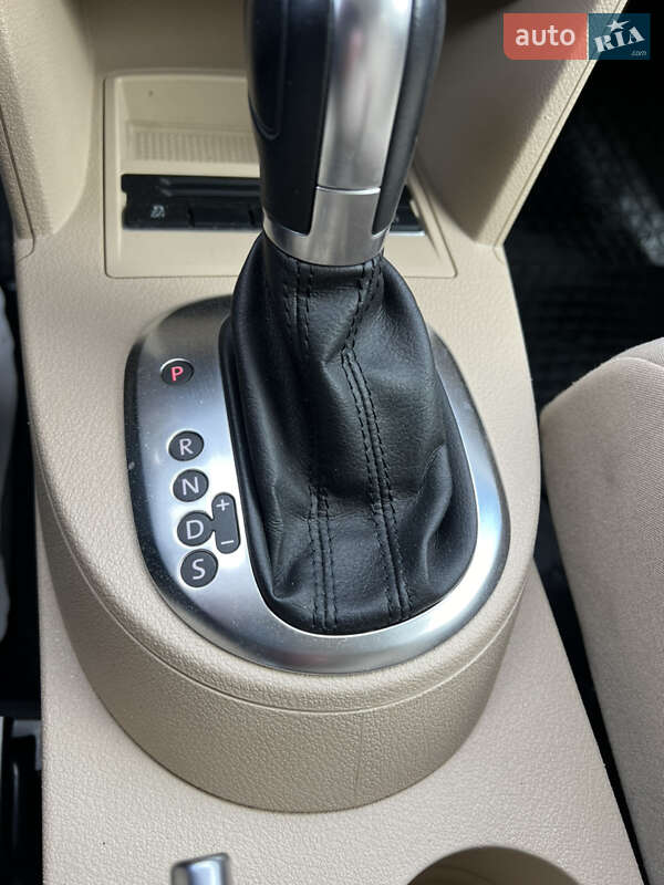 Минивэн Volkswagen Touran 2013 в Луцке фото 4 Минивэн Volkswagen Touran 2013 в Луцке