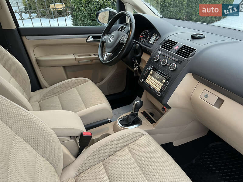 Минивэн Volkswagen Touran 2013 в Луцке фото 24 Минивэн Volkswagen Touran 2013 в Луцке
