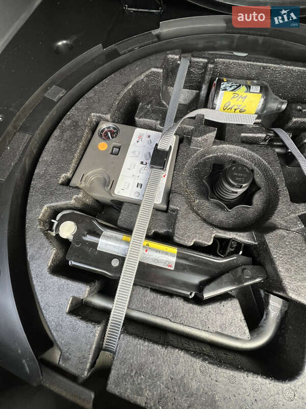 Минивэн Volkswagen Touran 2013 в Луцке фото 72 Минивэн Volkswagen Touran 2013 в Луцке