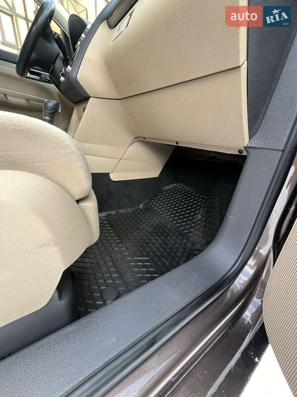 Минивэн Volkswagen Touran 2013 в Луцке фото 74 Минивэн Volkswagen Touran 2013 в Луцке