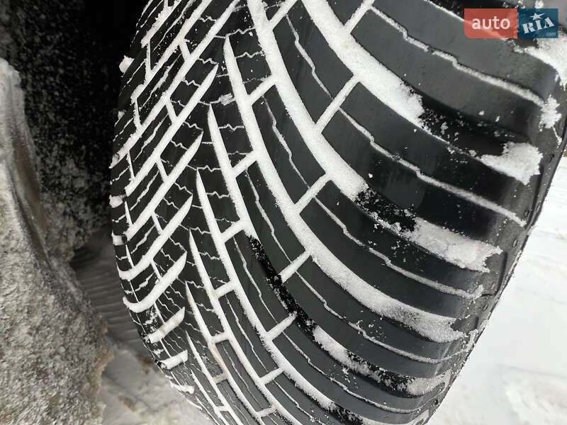 Минивэн Volkswagen Touran 2013 в Луцке фото 85 Минивэн Volkswagen Touran 2013 в Луцке