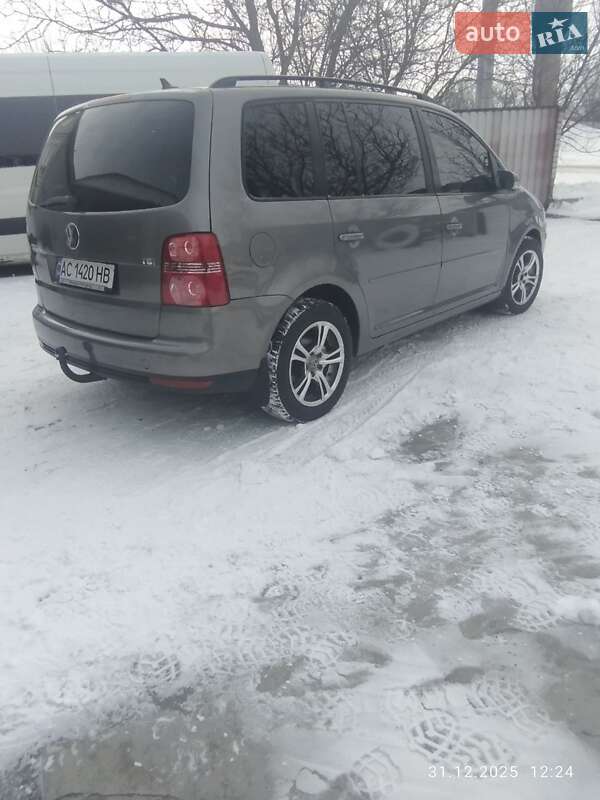Минивэн Volkswagen Touran 2007 в Малой Виске фото 8 Минивэн Volkswagen Touran 2007 в Малой Виске