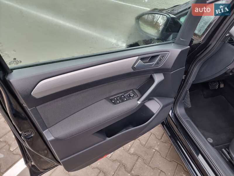 Мікровен Volkswagen Touran 2017 в Ковелі