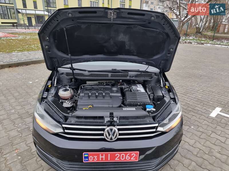 Мікровен Volkswagen Touran 2017 в Ковелі