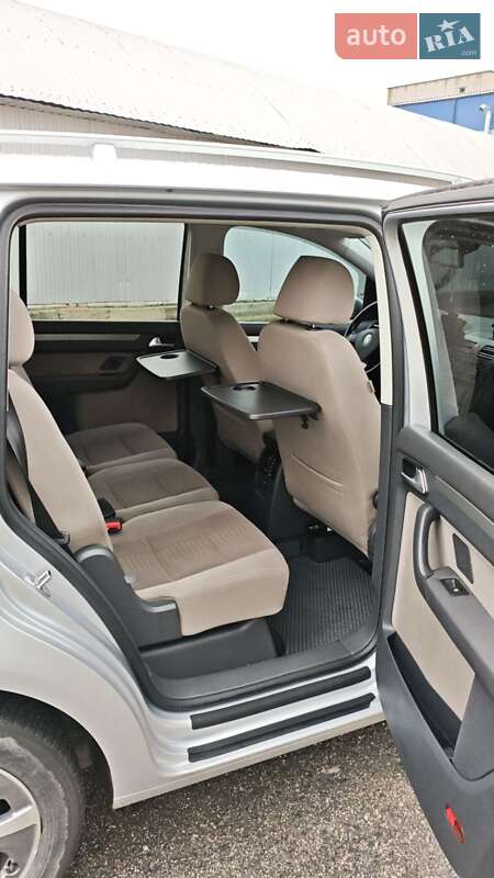 Минивэн Volkswagen Touran 2008 в Бердичеве