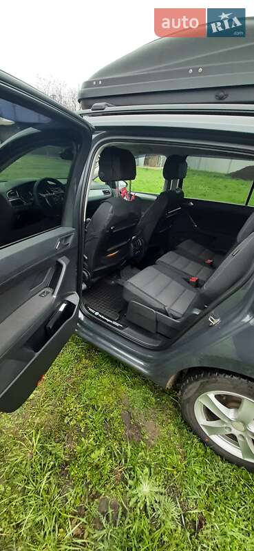 Мікровен Volkswagen Touran 2016 в Кривому Розі фото 17 Мікровен Volkswagen Touran 2016 в Кривому Розі