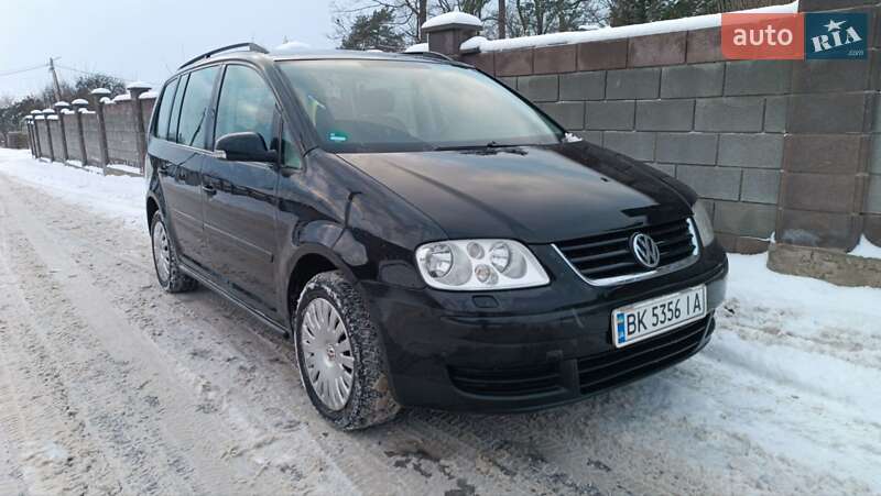 Мінівен Volkswagen Touran 2005 в Сарнах