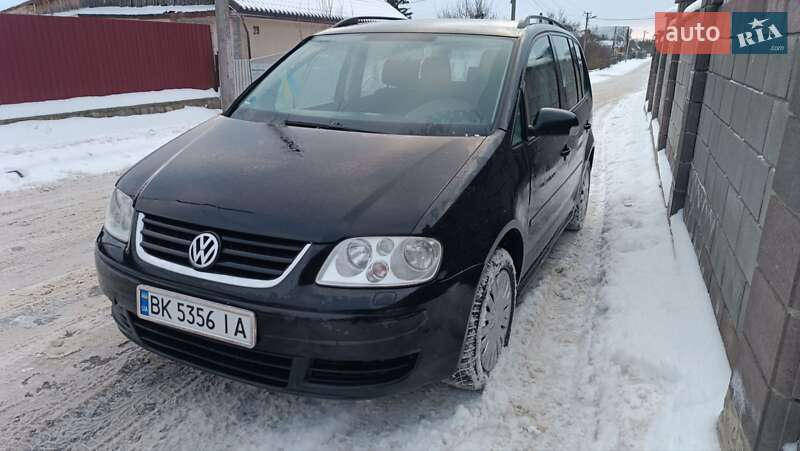 Мінівен Volkswagen Touran 2005 в Сарнах