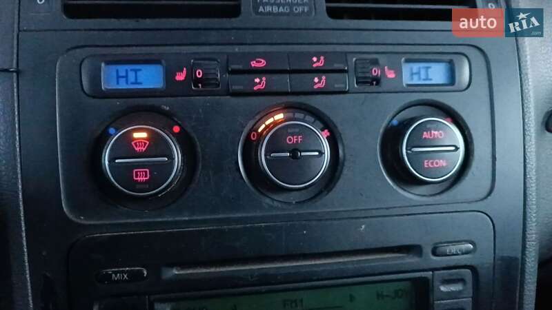 Мінівен Volkswagen Touran 2005 в Сарнах