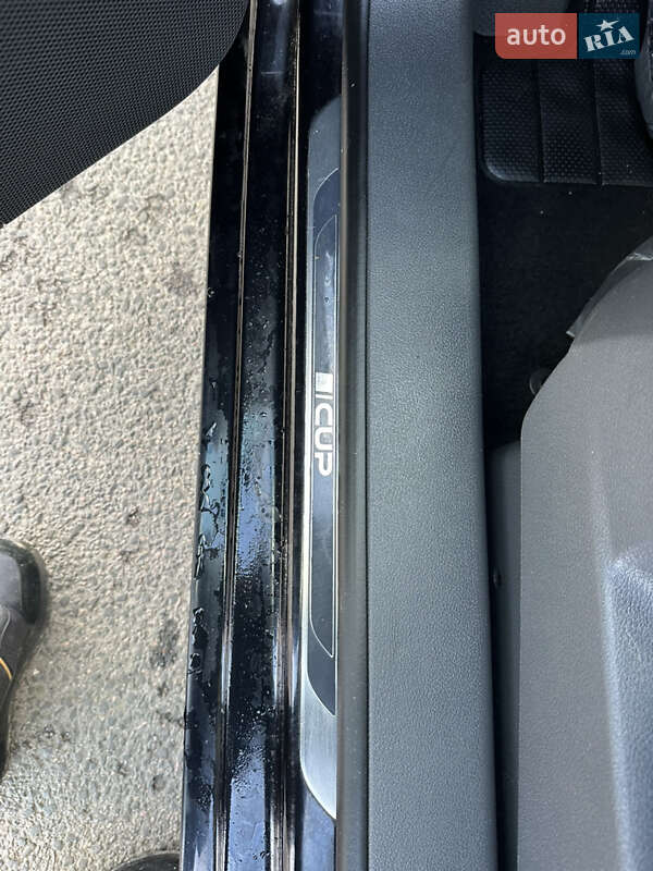 Минивэн Volkswagen Touran 2015 в Луцке