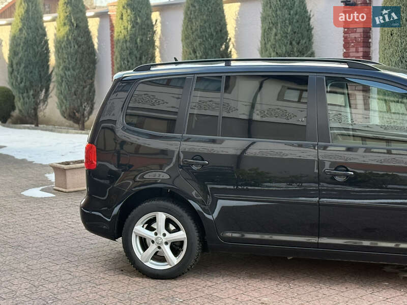 Минивэн Volkswagen Touran 2011 в Стрые фото 24 Минивэн Volkswagen Touran 2011 в Стрые