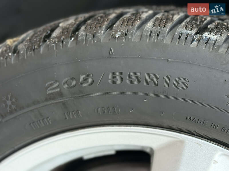 Минивэн Volkswagen Touran 2011 в Стрые фото 112 Минивэн Volkswagen Touran 2011 в Стрые